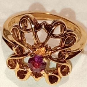 Vintage Avon Sterling Silver With Gold Vermeil Ruby Gemstone Ring